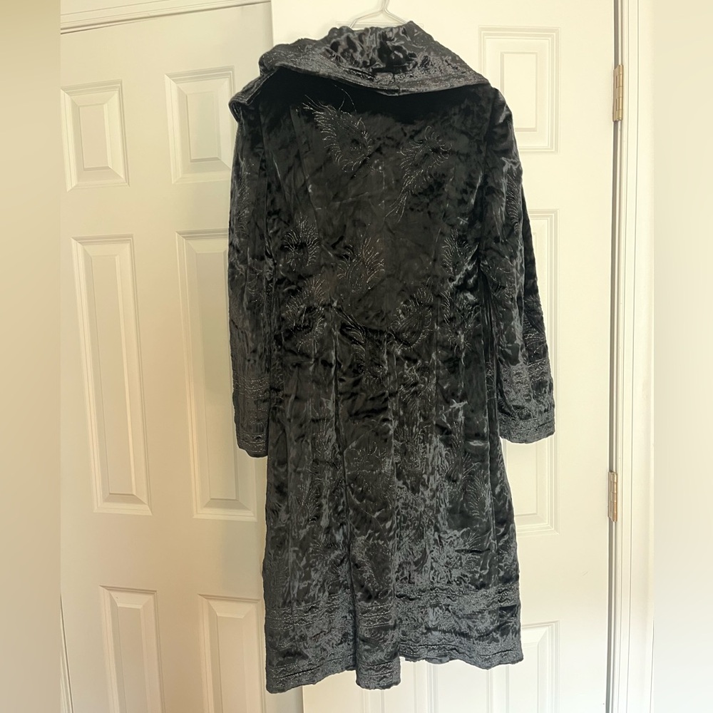 Black Silky Coat Jaeger Limited Edition - Picture 15 of 17
